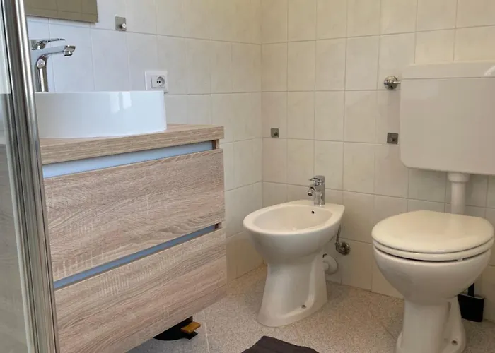 Private Loft La Rocchetta, Maggiore Angera