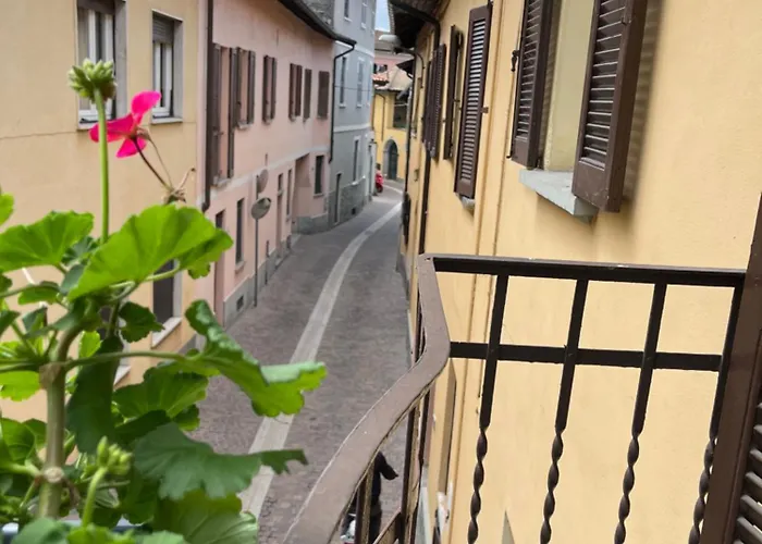 Private Loft La Rocchetta, Maggiore アパート *