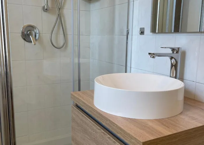 Private Loft La Rocchetta, Maggiore Lägenhet Angera